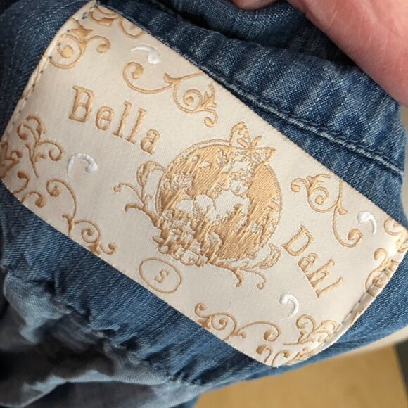 Bella Dahl Shirttail Button Down Worn Well Tencel - Picture 4 of 9